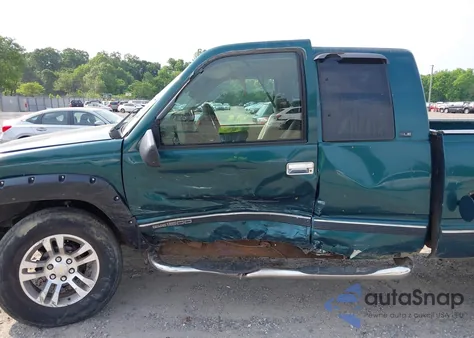 1996 GMC Sierra K1500 z USA, uszkodzony, nr VIN 2GTEK19W7T1537261